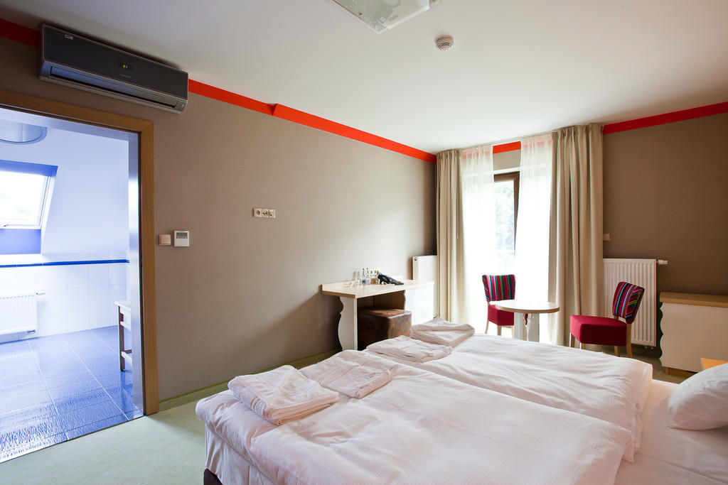 Hotel Piwniczna Spa&Conference Экстерьер фото
